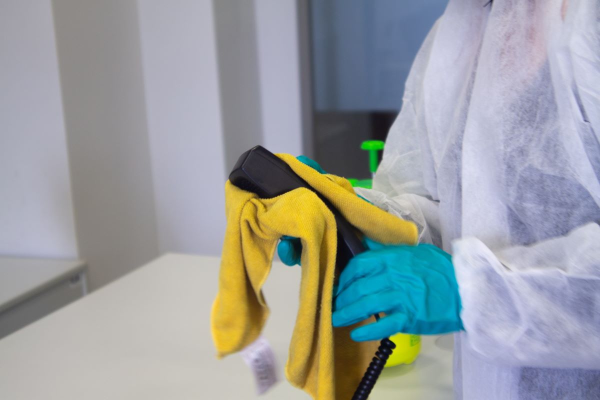 Why You Should Invest in Professional Home Cleaning Before Selling