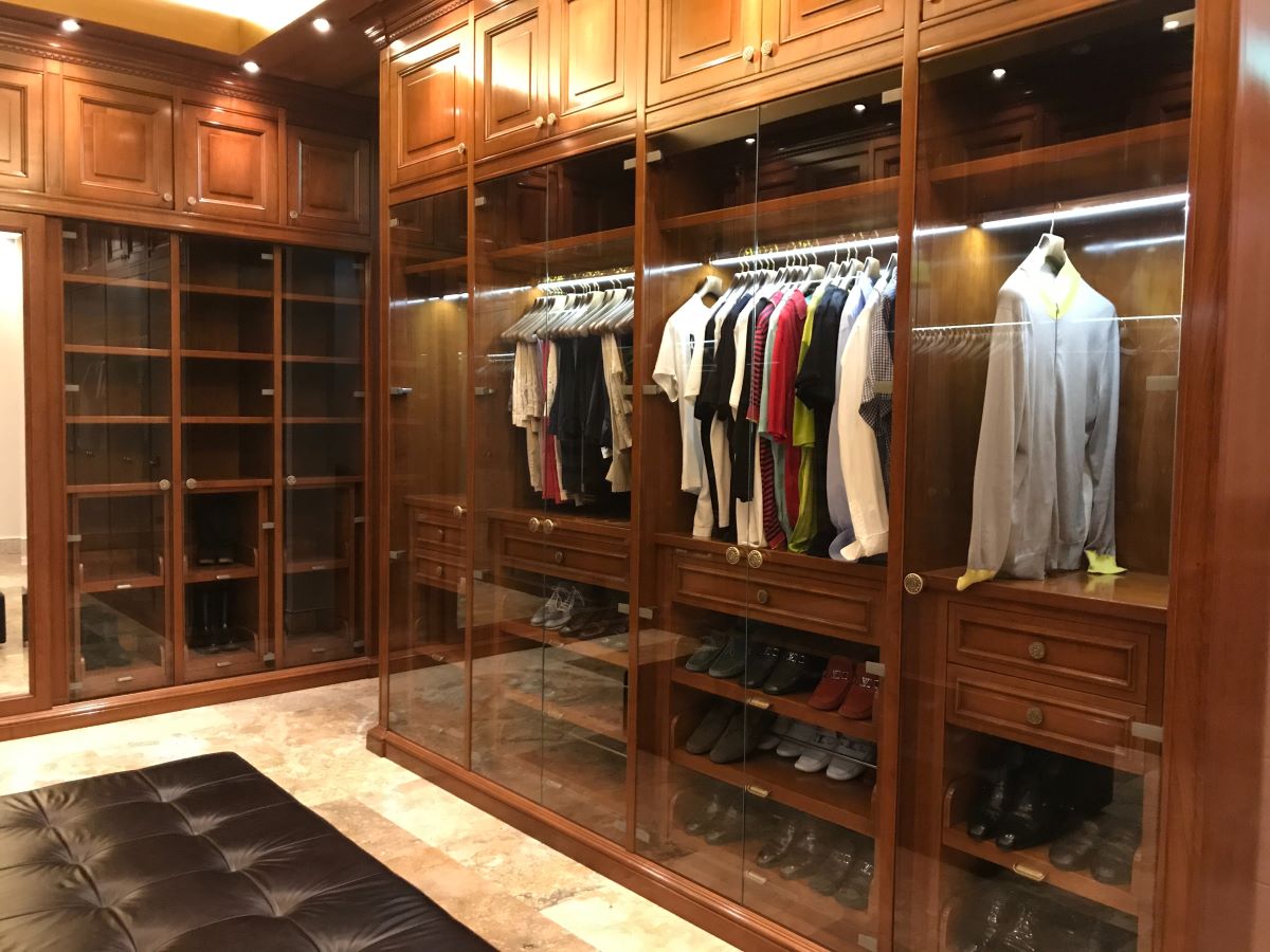 How to Sell a Home with a Walk-In Closet: Highlighting Key Features